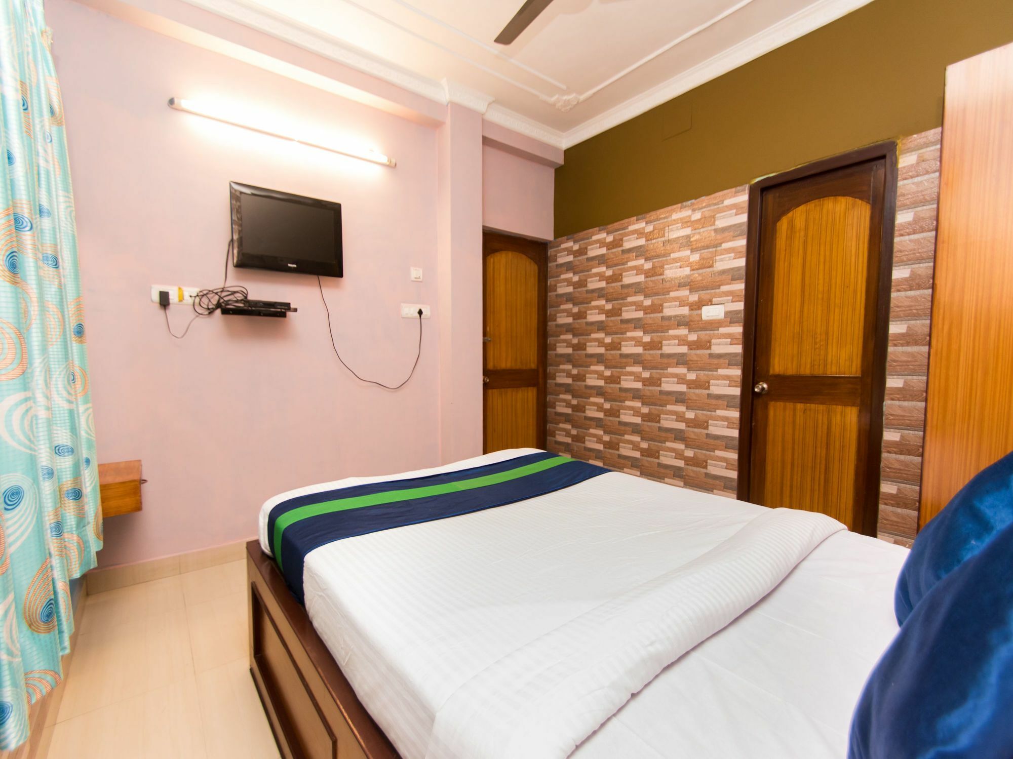 OYO 2510 Hotel Aster Guest House Kalkutta Exterior foto