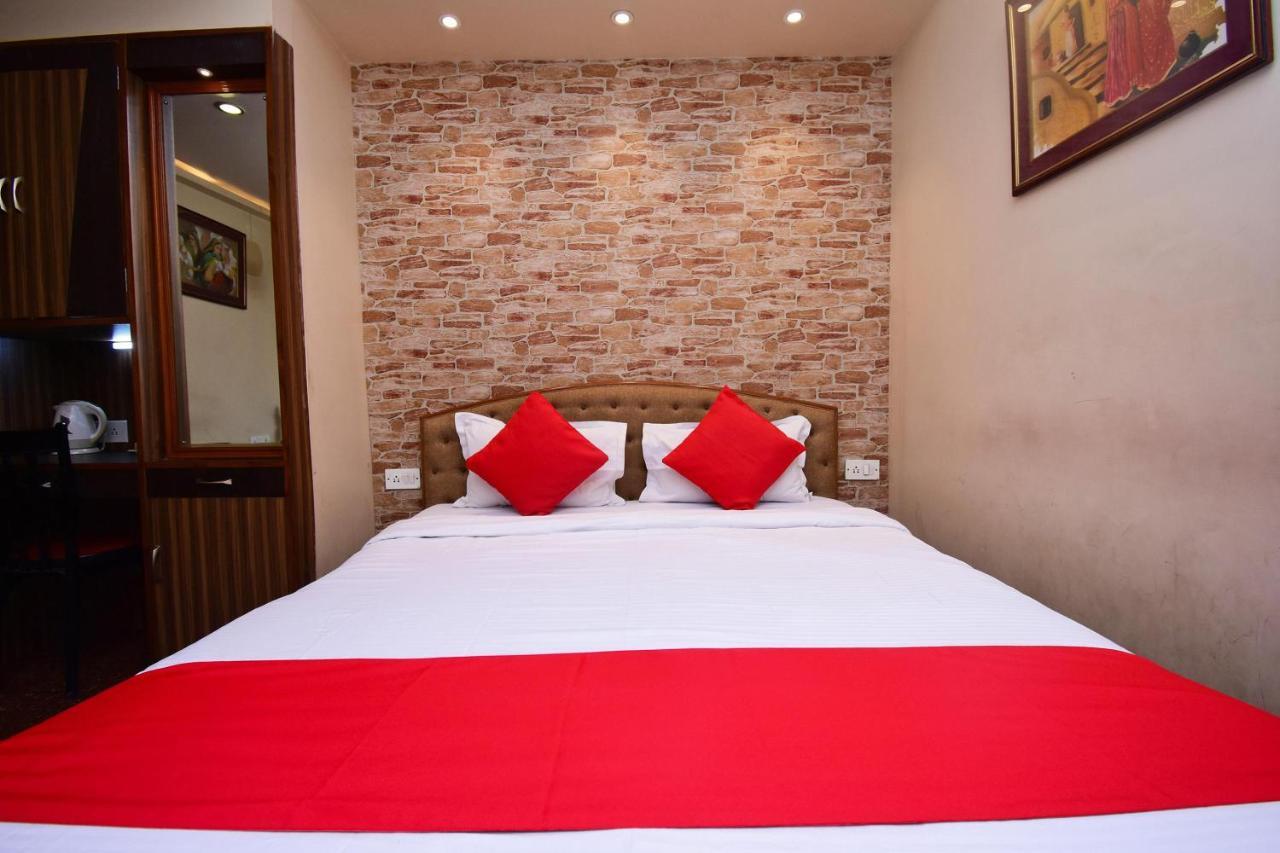 OYO 2510 Hotel Aster Guest House Kalkutta Exterior foto